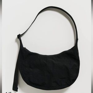 Baggu Medium Crescent black bag